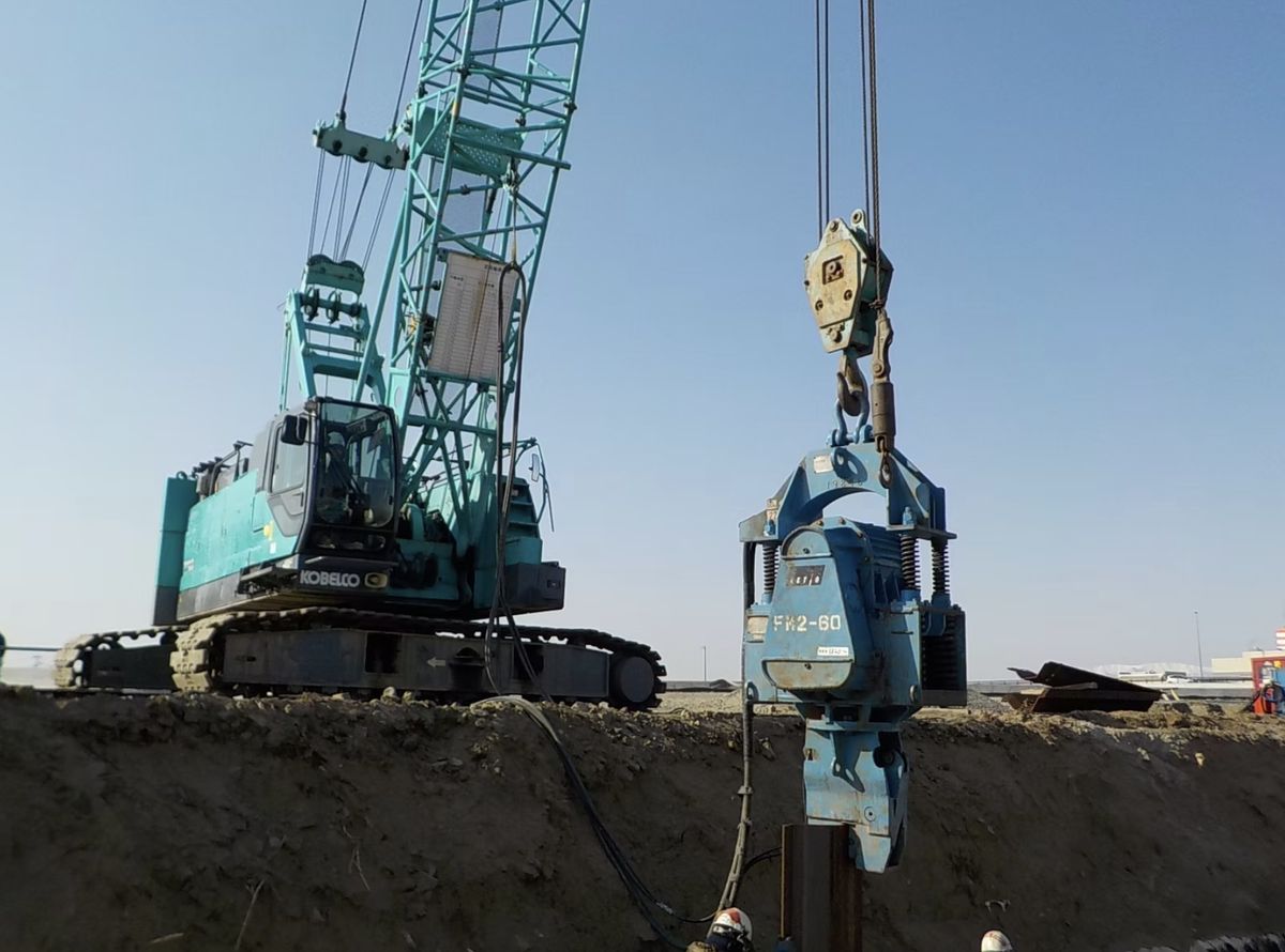 五間堀川赤井江遊水地鋼矢板立杭工事